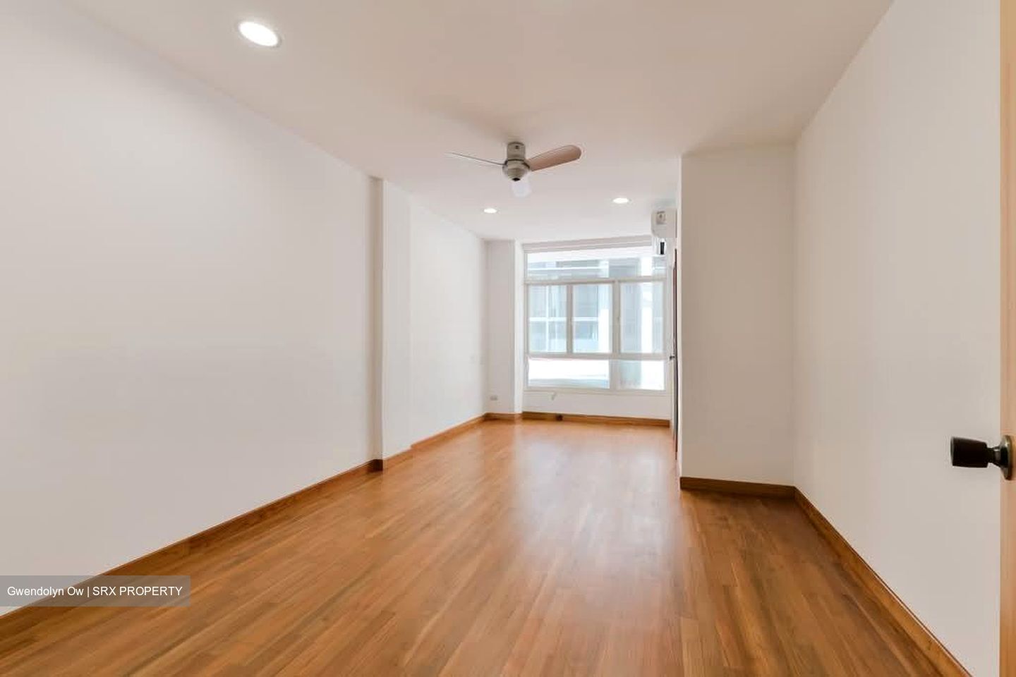 People's Garden (D19), Terrace #536298691